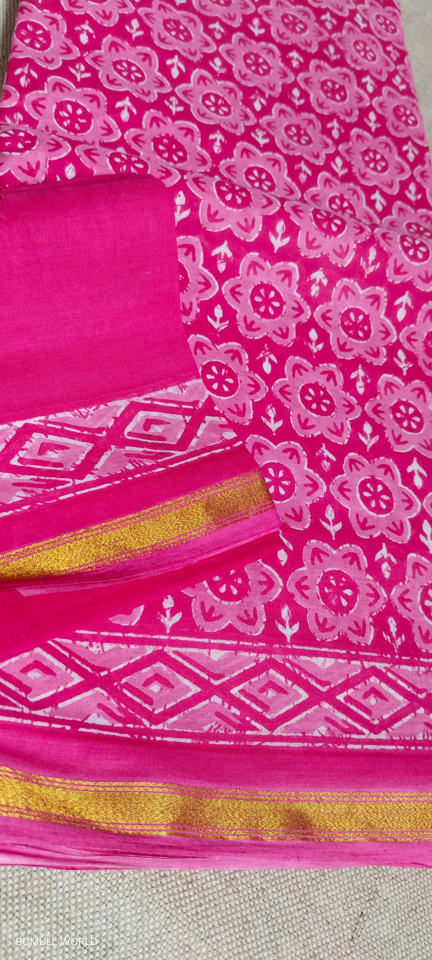 TRADITIONAL PRINTED COTTON SAREE WITH SMALL ZARI BORDER