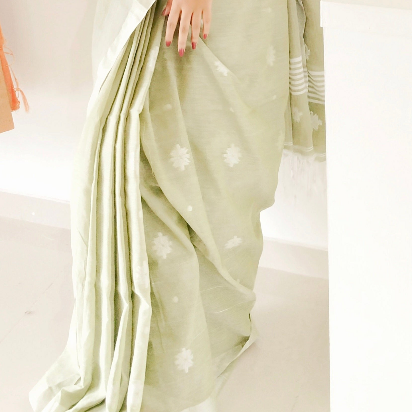OLIVE GREEN- KHADI COTTON SAREE WITH THREAD WOVEN FLORAL BUTTAS AND SIMPLE BORDER