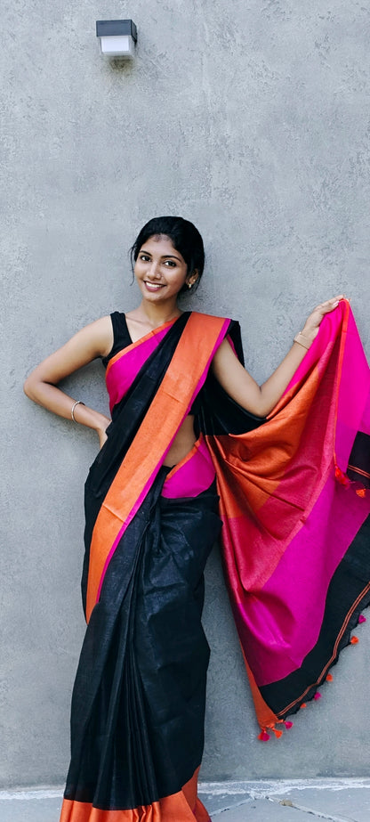 BLACK PLAIN LINEN SAREE WITH CONTRAST PALLU
