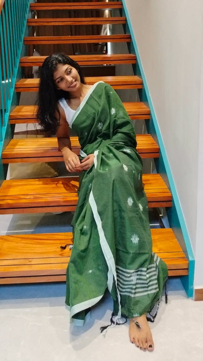EMERALD GREEN-KHADI COTTON SAREE WITH THREAD WOVEN FLORAL BUTTAS AND SIMPLE BORDER