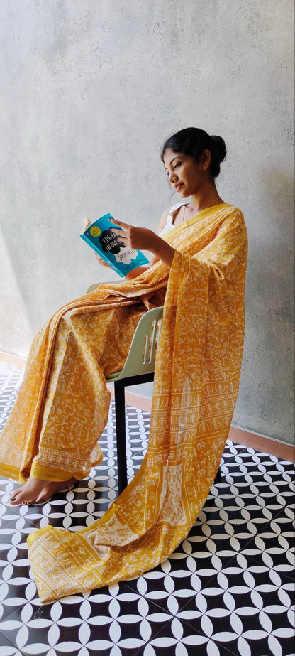 TRADITIONAL PRINTED COTTON SAREE WITH SMALL ZARI BORDER