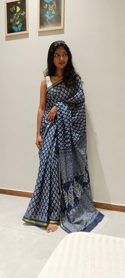 TRADITIONAL PRINTED COTTON SAREE WITH SMALL ZARI BORDER