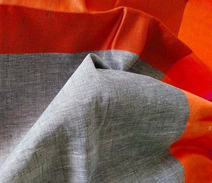GREY PLAIN LINEN SAREE WITH ORANGE AND PINK BORDER AND CONTRAST PALLU